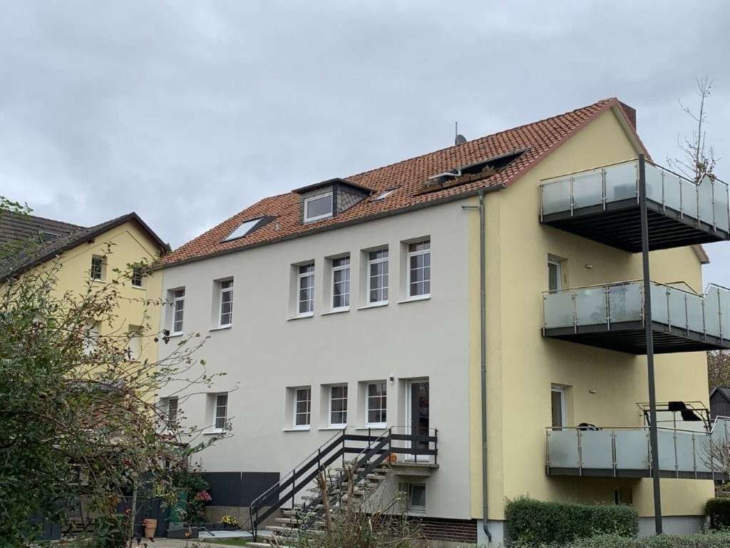 Geräumige Dachgeschosswohnung mit Weitsicht - Photo 1
